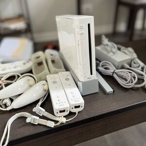 Wii - everything included + 3 games